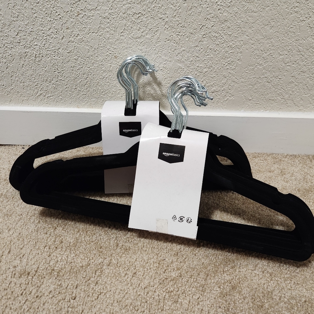 30 Count Velvet Hangers
